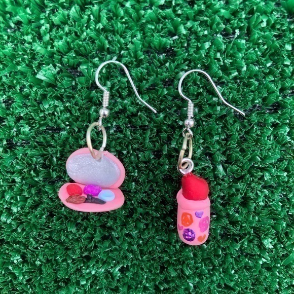 Makeup & Lipstick Earrings Pink Red Handmade Clay - Picture 1 of 2